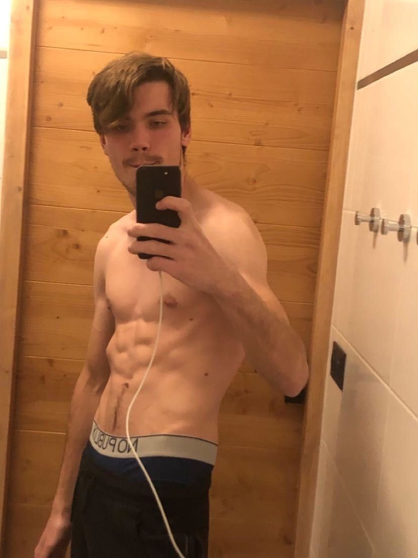 Wyatt - Telegram gay à Rain Profil de Wyatt, 36 ans, Telegram gay à Rain (Lucerne)