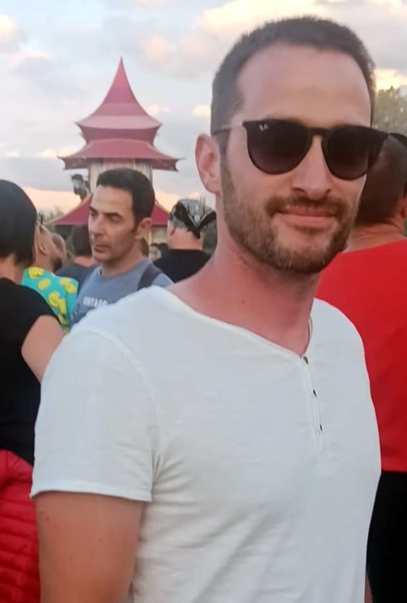 Santi - Telegram gay à Villa (Ayent) Profil de Santi, 33 ans, Telegram gay à Villa (Ayent) (Valais)