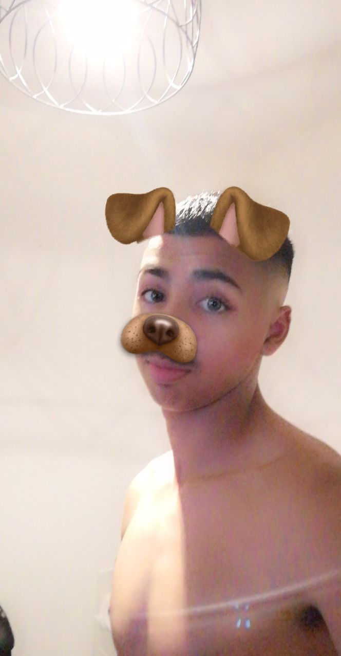 Talha - Telegram gay à Hellbühl Profil de Talha, 27 ans, Telegram gay à Hellbühl (Lucerne)