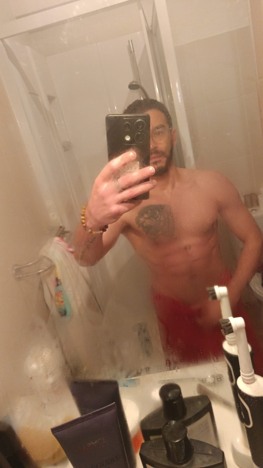Profil de Jivan, 40 ans, Telegram gay à Chemin (Valais)