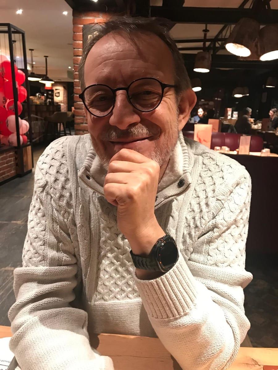Dave - Telegram gay à Obersaxen Profil de Dave, 35 ans, Telegram gay à Obersaxen (Grisons)