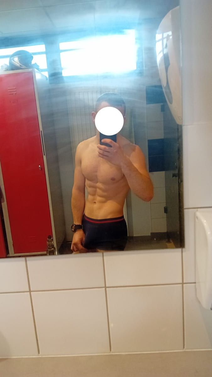 Stephann - Telegram gay à Aran Profil de Stephann, 44 ans, Telegram gay à Aran (Vaud)