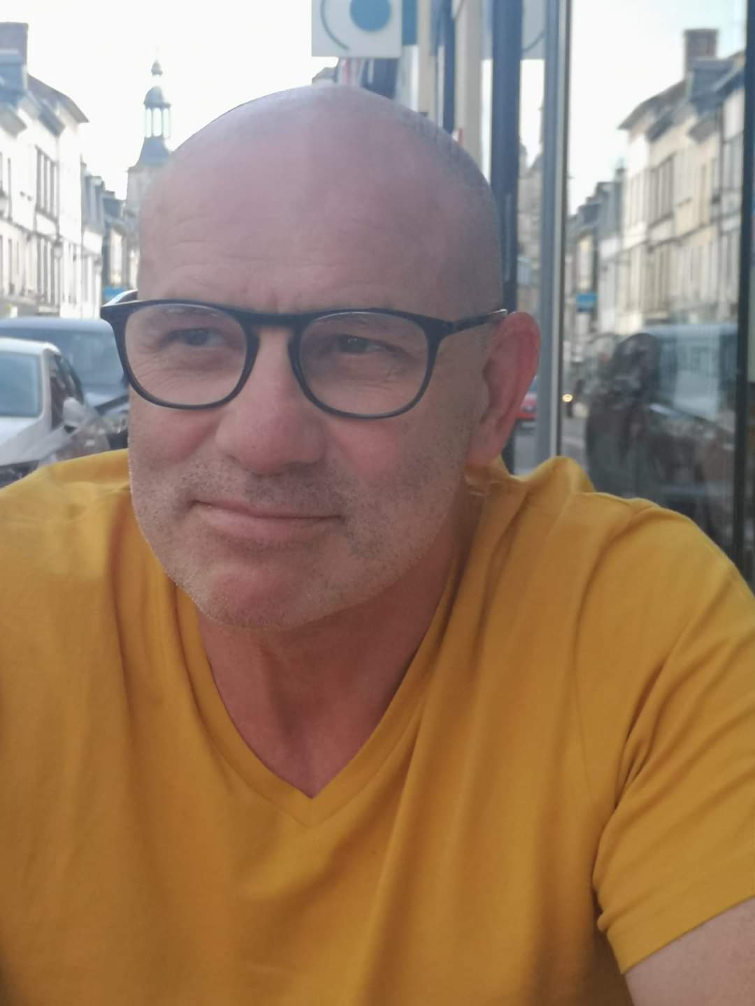 Aryles - Telegram gay à Cuarny Profil de Aryles, 35 ans, Telegram gay à Cuarny (Vaud)