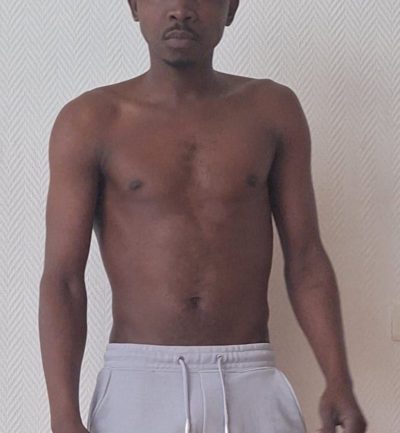 Dembo - Telegram gay à Hagneck Profil de Dembo, 25 ans, Telegram gay à Hagneck (Berne)