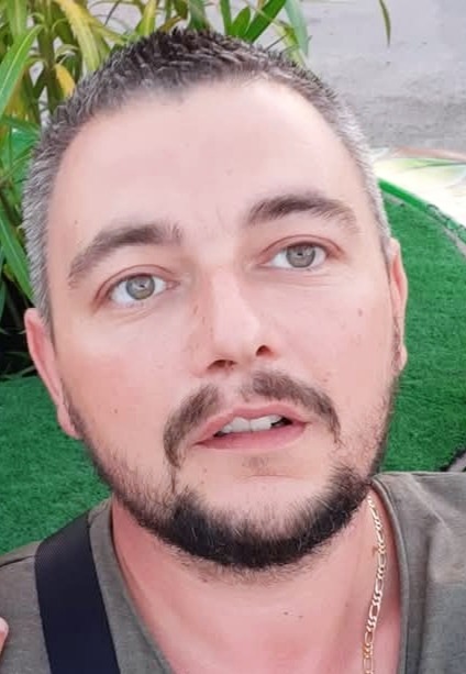 Rayyane - Telegram gay à Galmiz Profil de Rayyane, 35 ans, Telegram gay à Galmiz (Fribourg)
