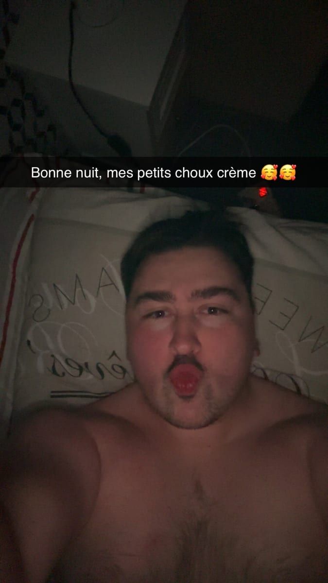 Ross - Telegram gay à Clarens Profil de Ross, 22 ans, Telegram gay à Clarens (Vaud)