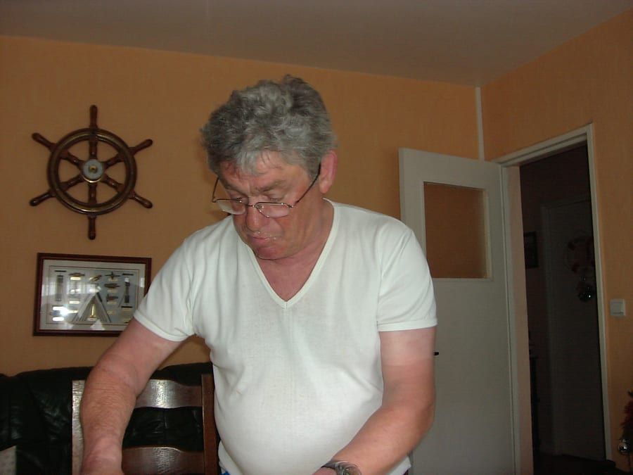 Miled - Telegram gay à Montezillon Profil de Miled, 45 ans, Telegram gay à Montezillon (Neuchâtel)