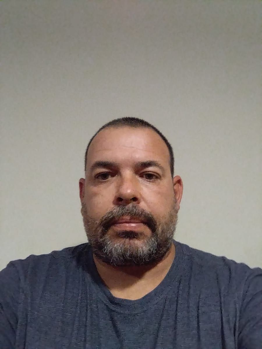 Marcos - Telegram gay à Hemishofen Profil de Marcos, 37 ans, Telegram gay à Hemishofen (Schaffhouse)