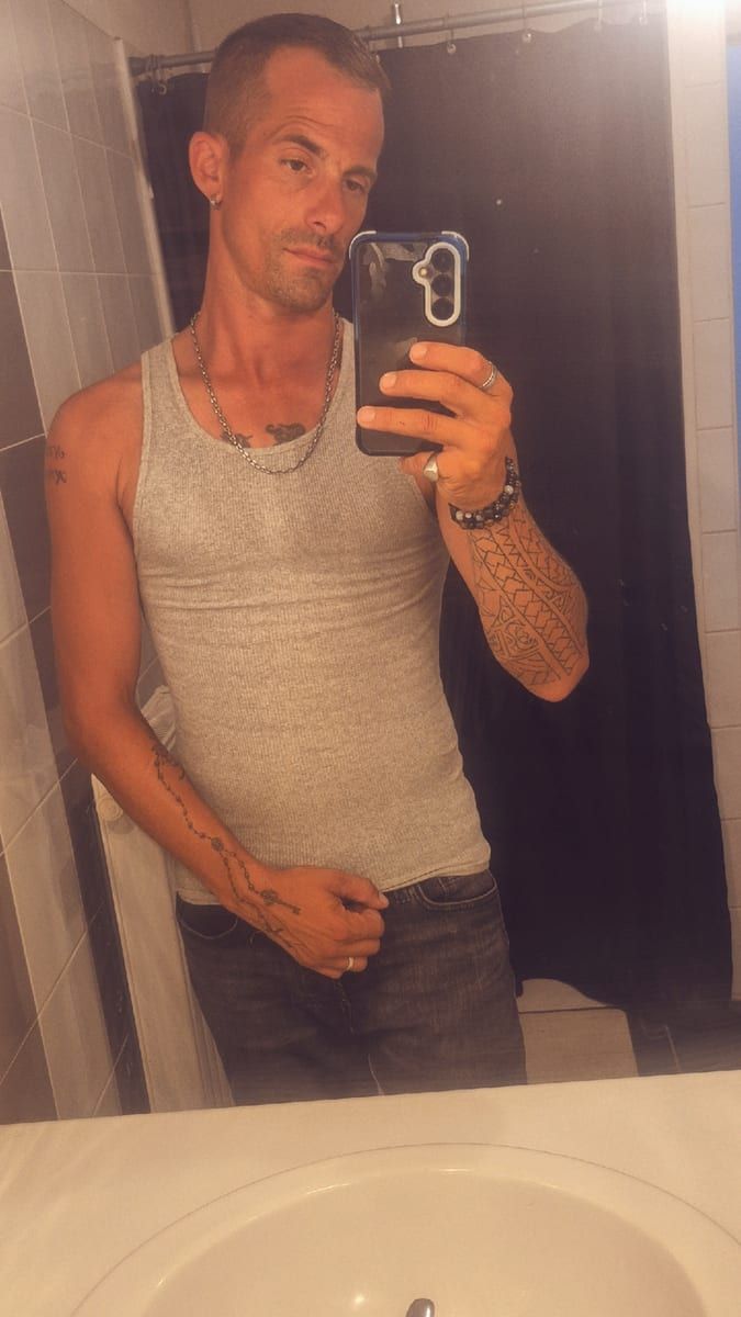 Abdenasser - Telegram gay à Nohl Profil de Abdenasser, 36 ans, Telegram gay à Nohl (Zurich)