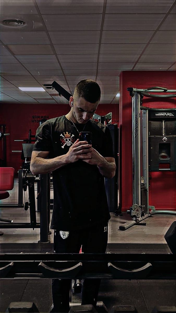 Profil de Vincenzo, 37 ans, Telegram gay à Stampa (Grisons)