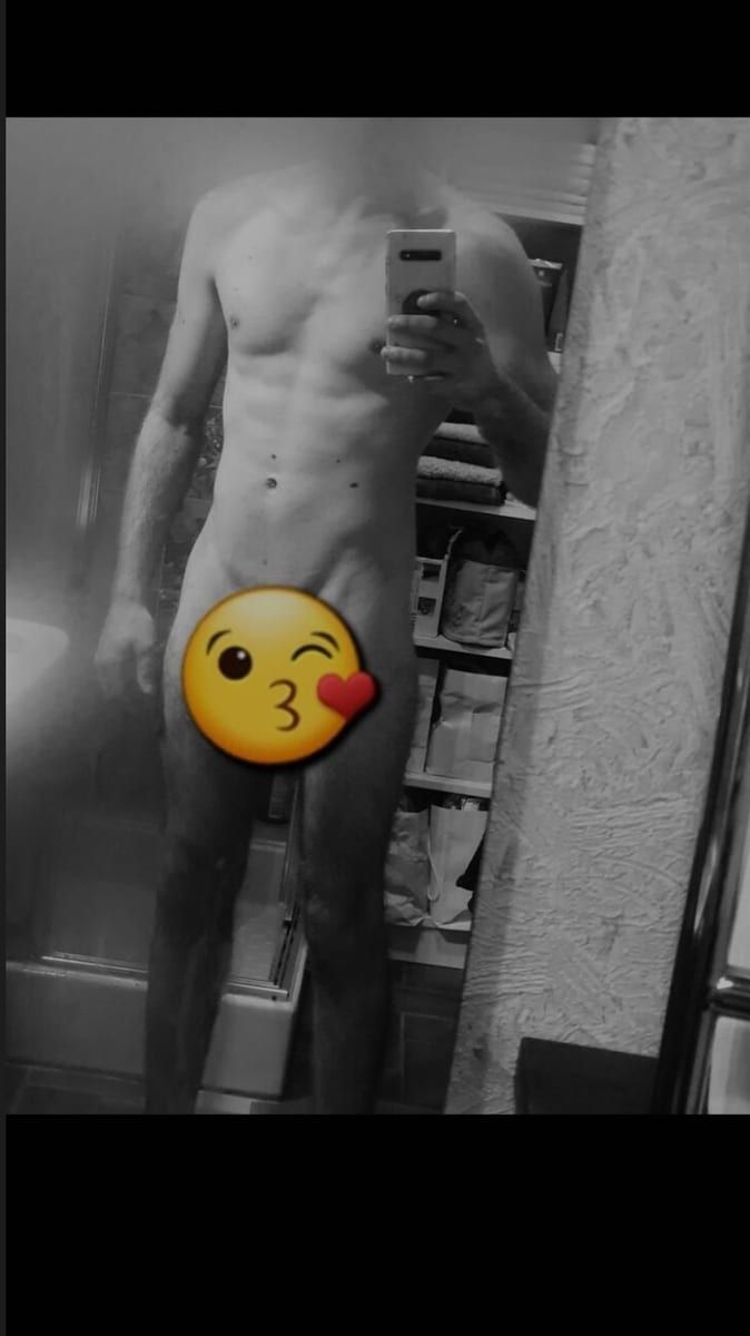 Madeg - Telegram gay à Augio Profil de Madeg, 41 ans, Telegram gay à Augio (Grisons)