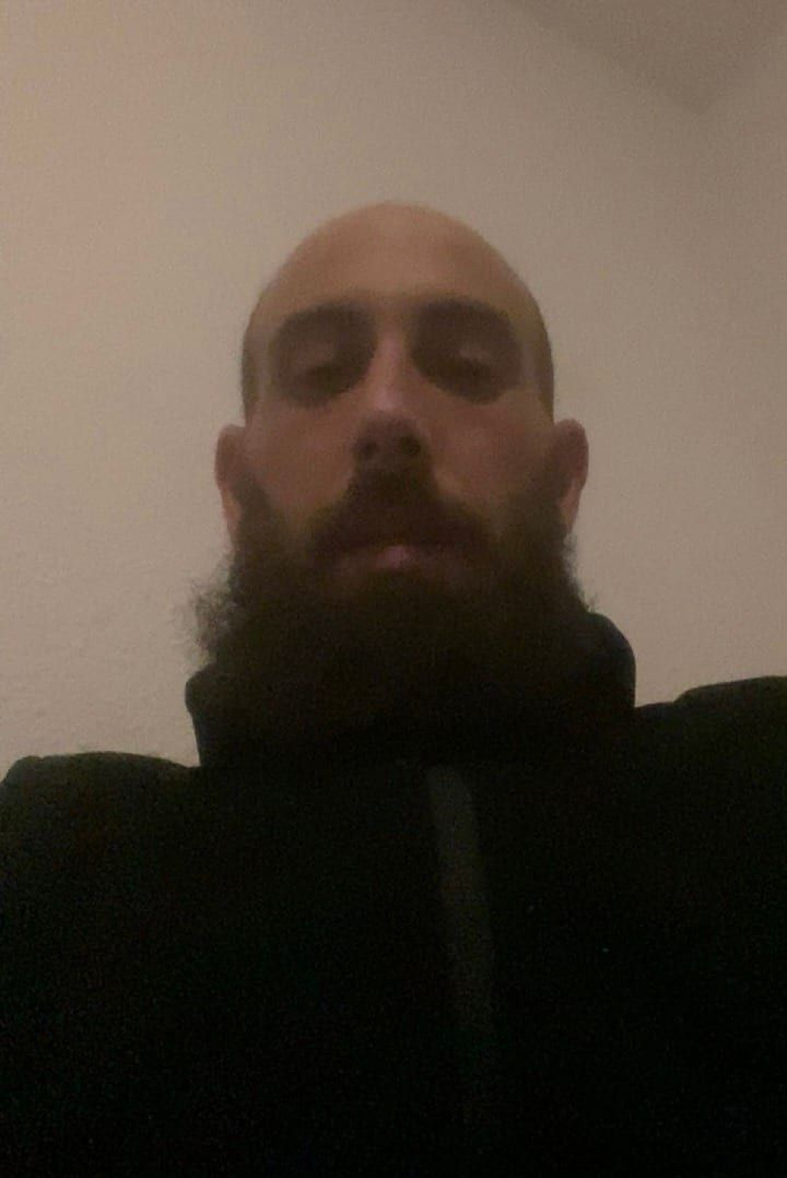 Fausto - Telegram gay à Riedern Profil de Fausto, 25 ans, Telegram gay à Riedern (Glaris)