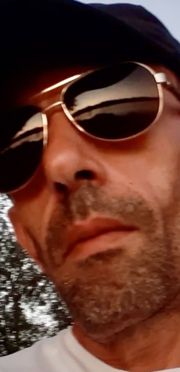 Eoghan - Telegram gay à Zignau Profil de Eoghan, 45 ans, Telegram gay à Zignau (Grisons)