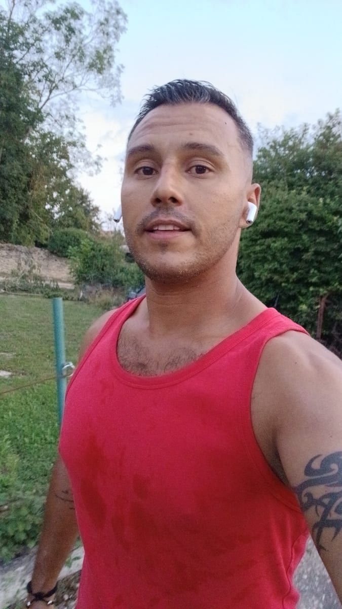 Abib - Telegram gay à Hätzingen Profil de Abib, 42 ans, Telegram gay à Hätzingen (Glaris)