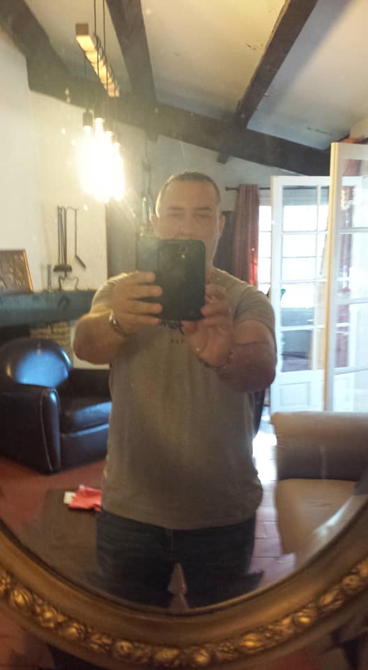 Rodwan - Telegram gay à Wanzwil Profil de Rodwan, 33 ans, Telegram gay à Wanzwil (Berne)