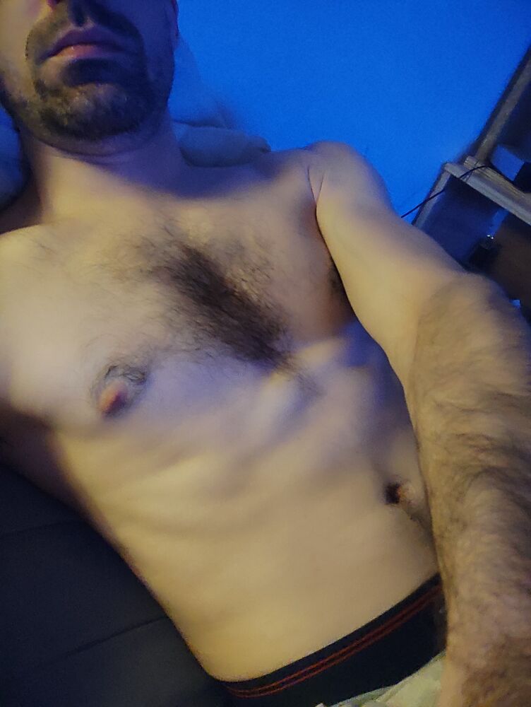 Rolland - Telegram gay à Cama Profil de Rolland, 27 ans, Telegram gay à Cama (Grisons)