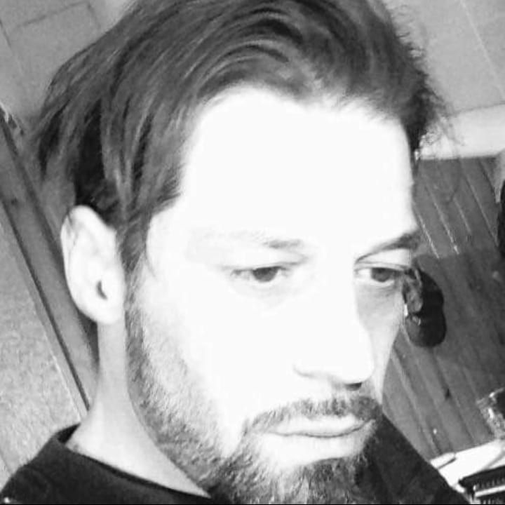 Profil de Oran, 23 ans, Telegram gay à Zihlschlacht (Thurgovie)