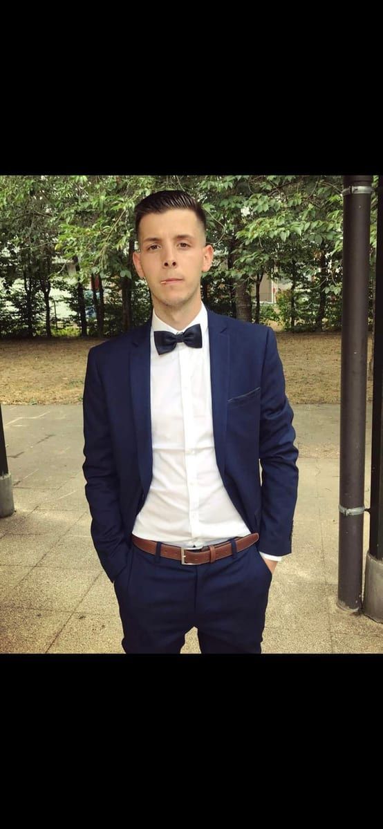 Tahis - Telegram gay à Kastanienbaum Profil de Tahis, 35 ans, Telegram gay à Kastanienbaum (Lucerne)