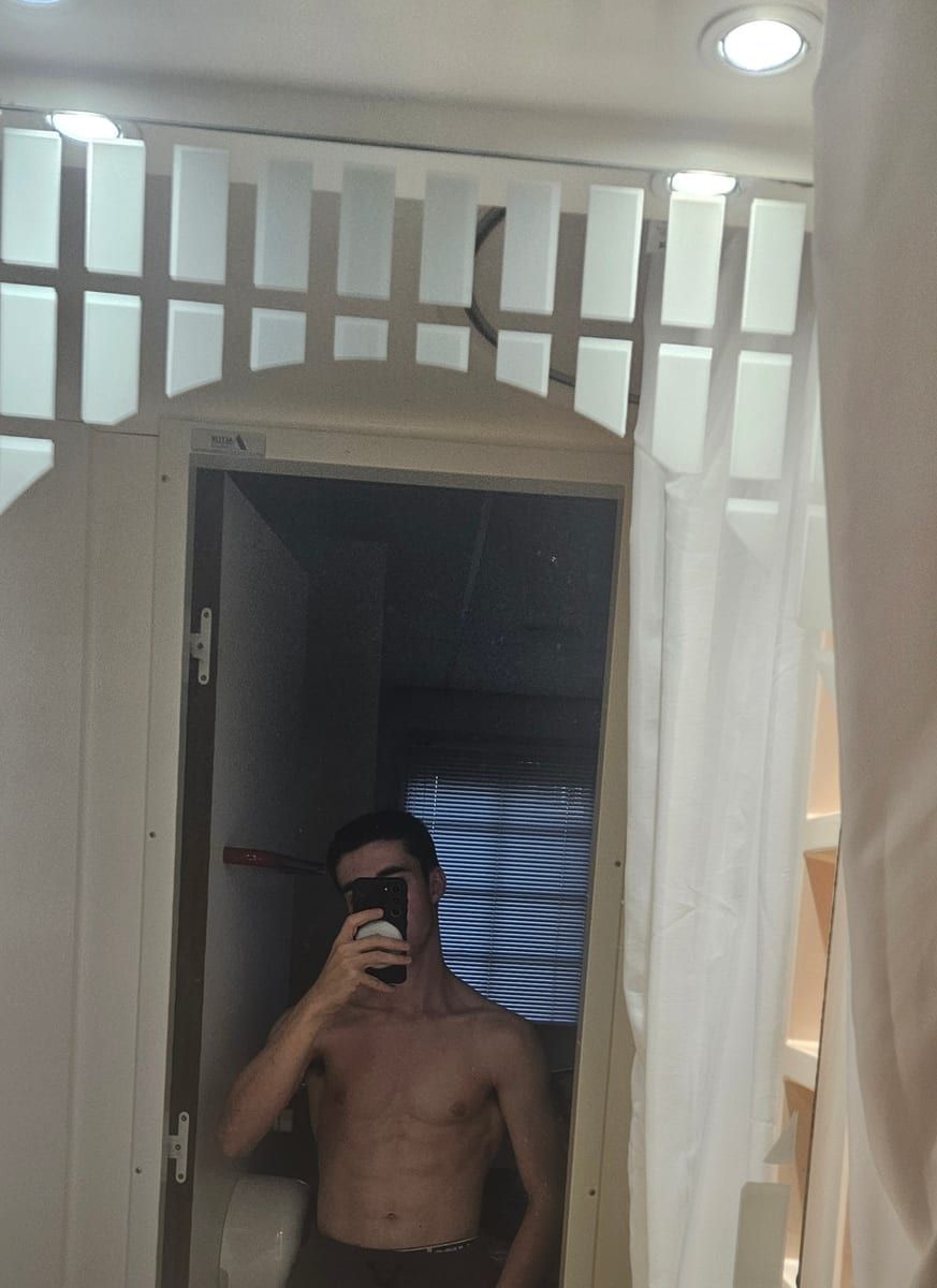 Edon - Telegram gay à Vessy Profil de Edon, 24 ans, Telegram gay à Vessy (Genève)