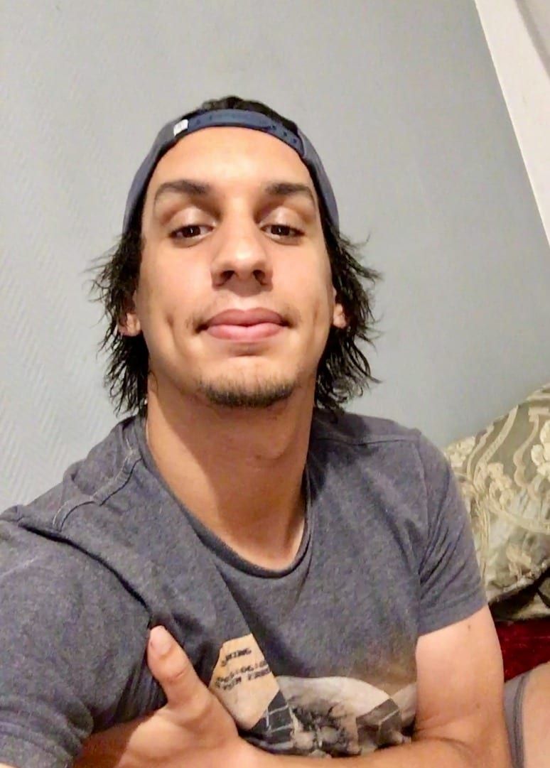 Profil de Zdzislaw, 28 ans, Telegram gay à Scuol (Grisons)