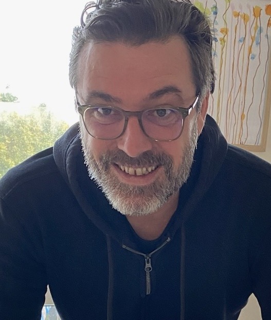 Erdi - Telegram gay à Mutten Profil de Erdi, 28 ans, Telegram gay à Mutten (Grisons)