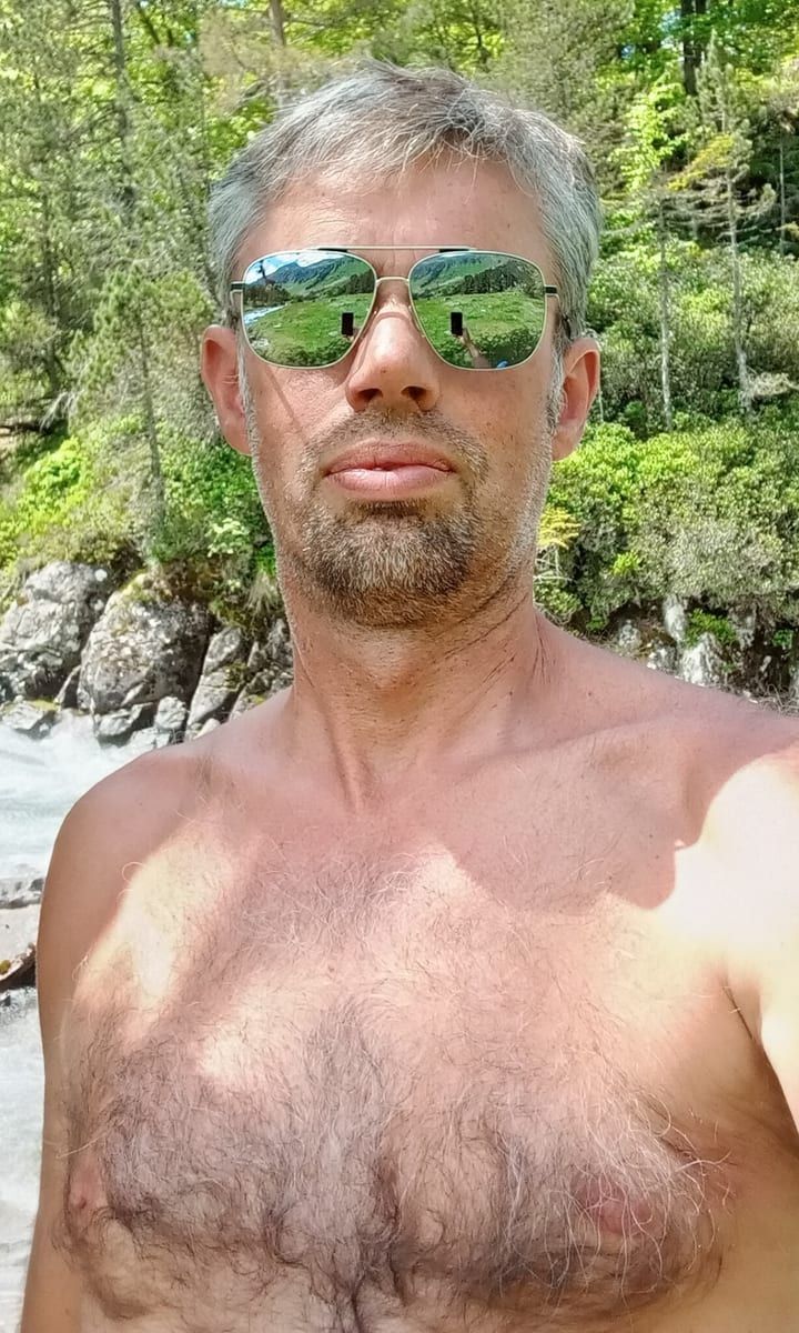 Profil de Djohar, 29 ans, Telegram gay à Wäldi (Thurgovie)