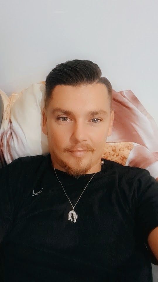 Vitaly - Telegram gay à Vaugondry Profil de Vitaly, 30 ans, Telegram gay à Vaugondry (Vaud)